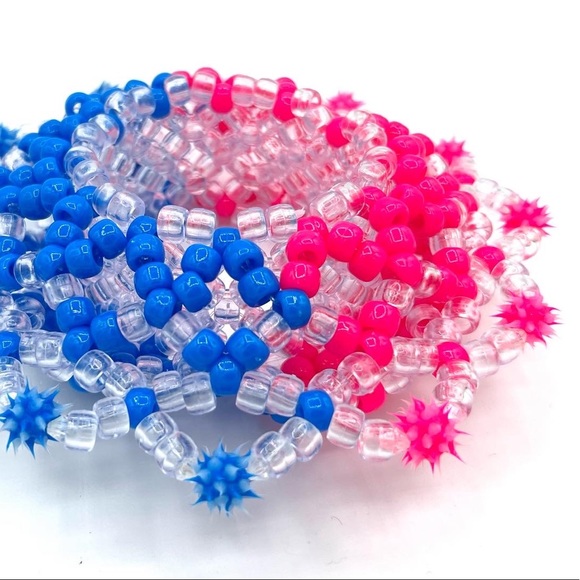 ❌SOLD❌ 💖💙 “Ubbi Dubbi” Kandi Cuff - Picture 2 of 4